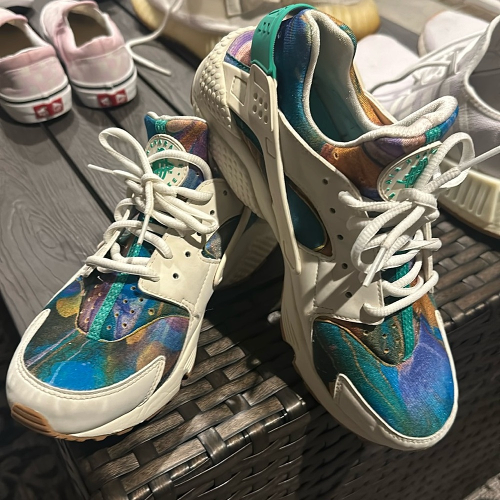 Nike size 8 men’s